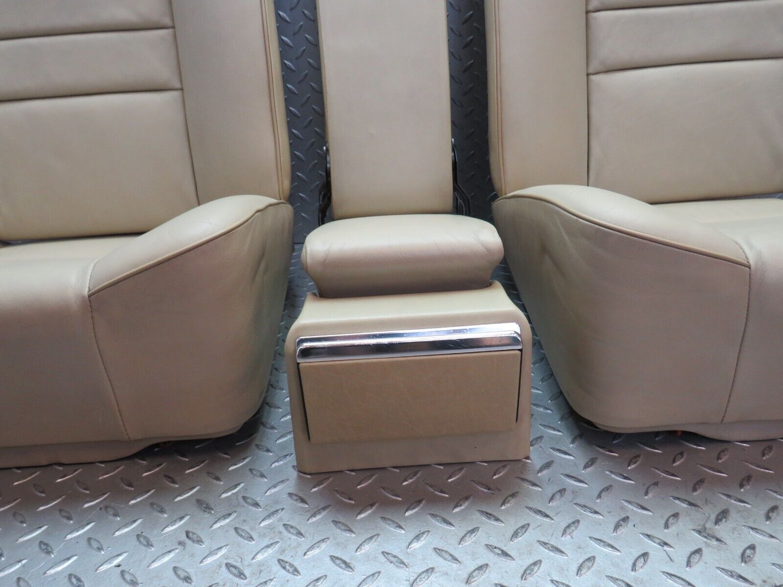 34414 Mercedes-Benz C126 380SEC Coupe Rear Seat Set Leather Beige 1249240123
