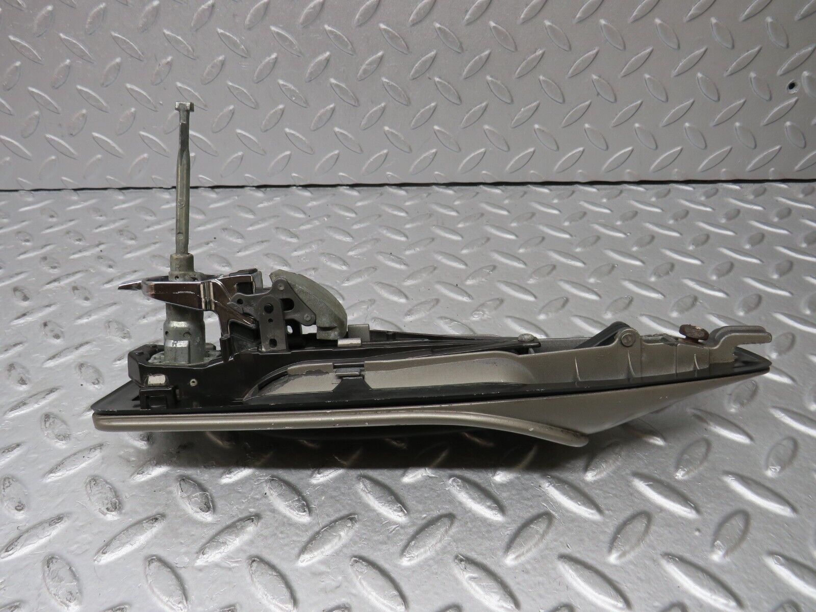 36873 Mercedes-Benz C126 420SEC Coupe Left Door Exterior Handle No Key