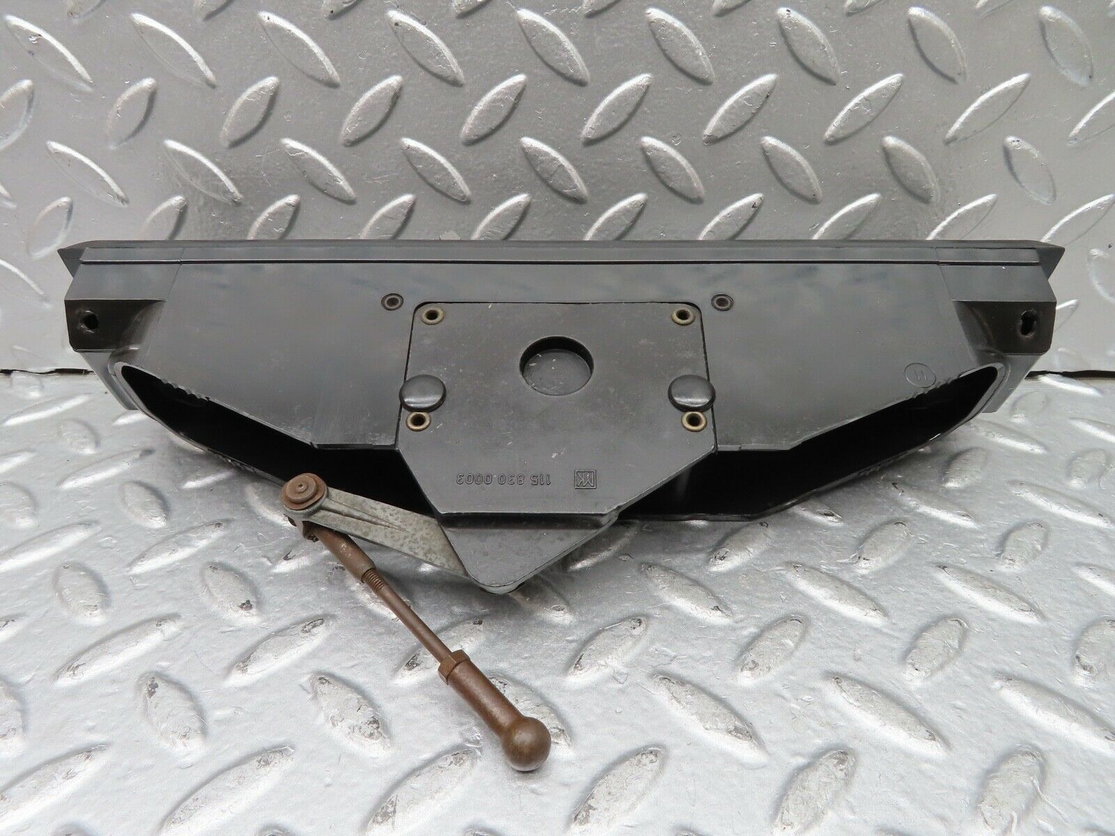 20896 Mercedes-Benz W114 250CE Coupe Dashboard Centre Air Vent 1158300003