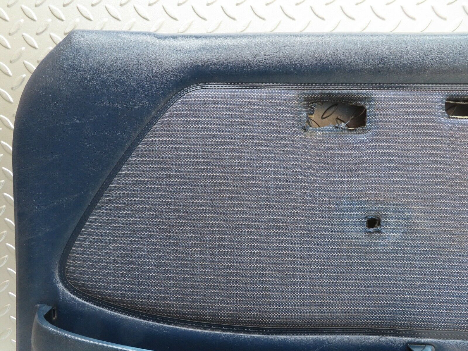 16807 Mercedes-Benz C123 280CE Coupe Front Right Door Card Blue