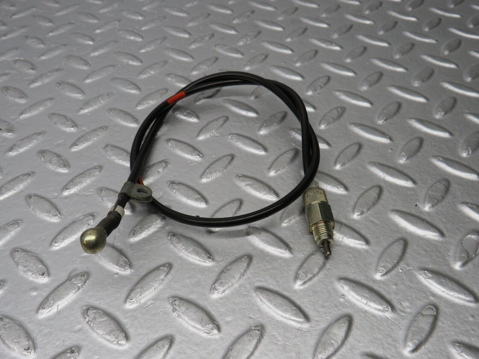 38996 Mercedes-Benz W201 190E 2.6L Gearbox Cable 2012670164