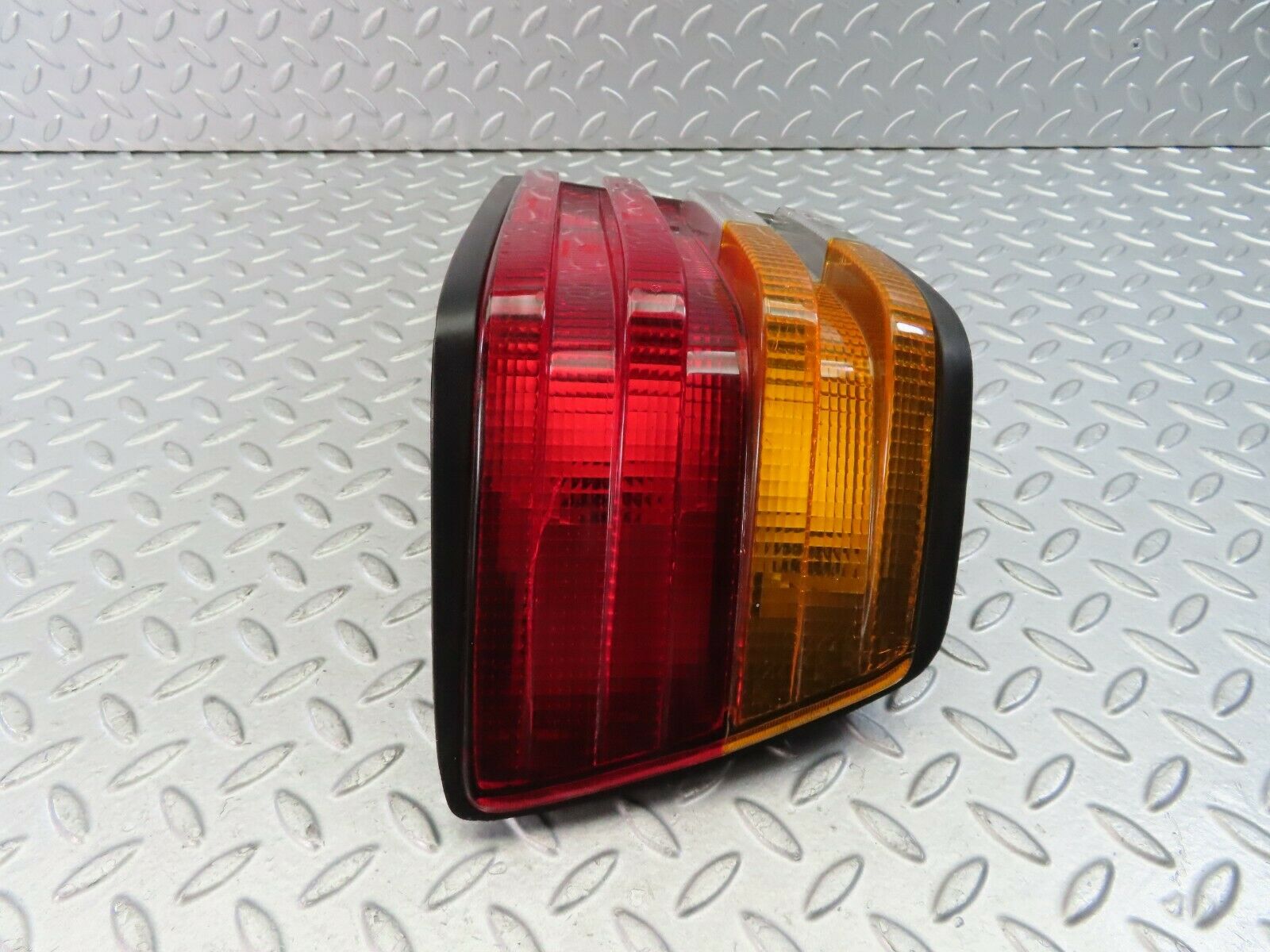9236 Mercedes-Benz C124 300CE Coupe Tail Light Right Side