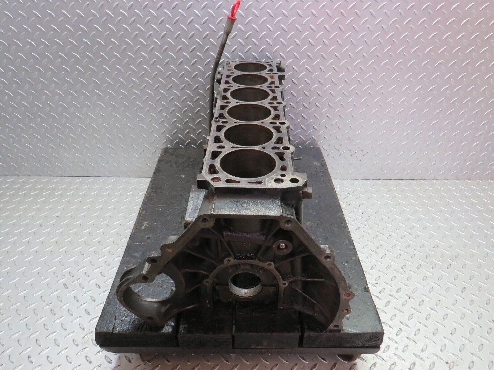 32725 Mercedes-Benz S124 300TE Wagon Engine Block M103.981 1030110401