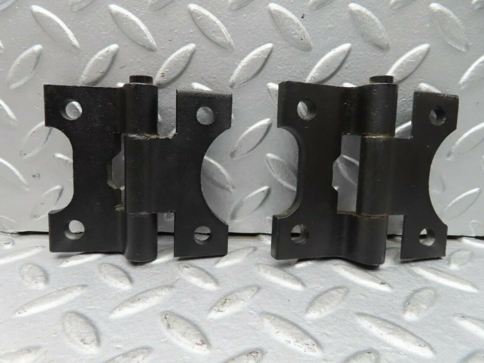 16698 Mercedes-Benz C107 380SLC Right Door Hinges