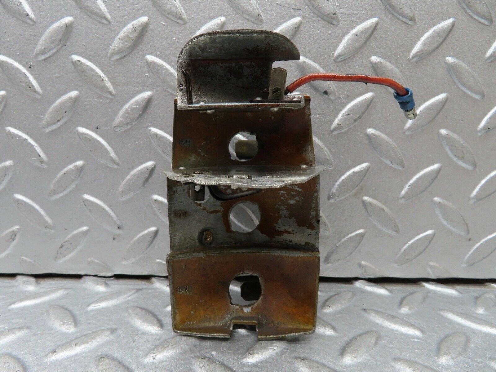 18937 Mercedes-Benz W121 190b Ponton Tail Light Bulb Holder