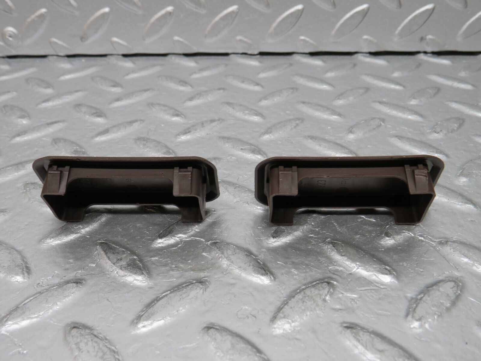 29980 Porsche 924 Tailgate Bolt Cover Brown 477867923