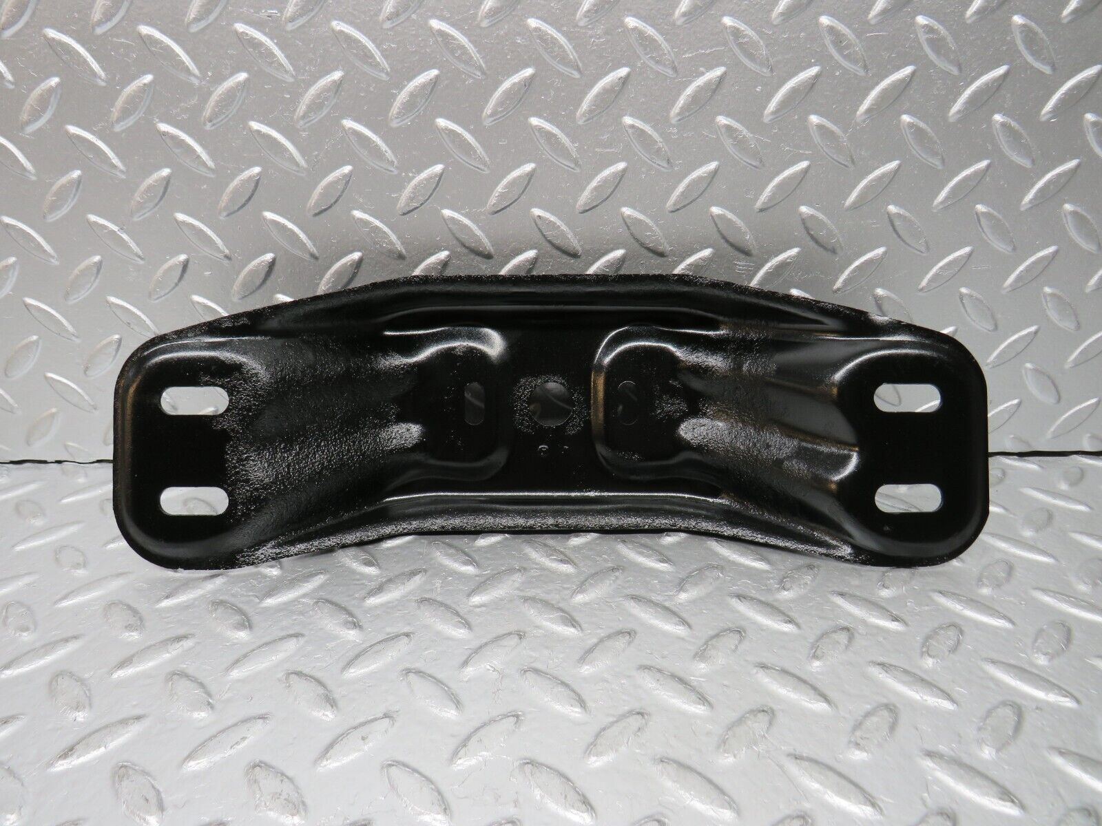 30382 Mercedes-Benz W124 230E Gearbox Mount Bracket Holder