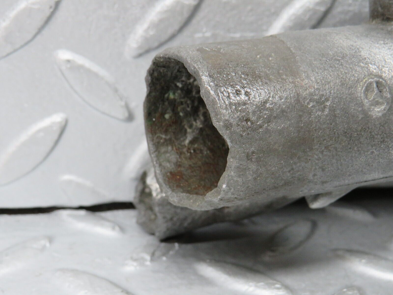 35910 Mercedes-Benz 240D OM616.912 Water Pump Housing 1212010601