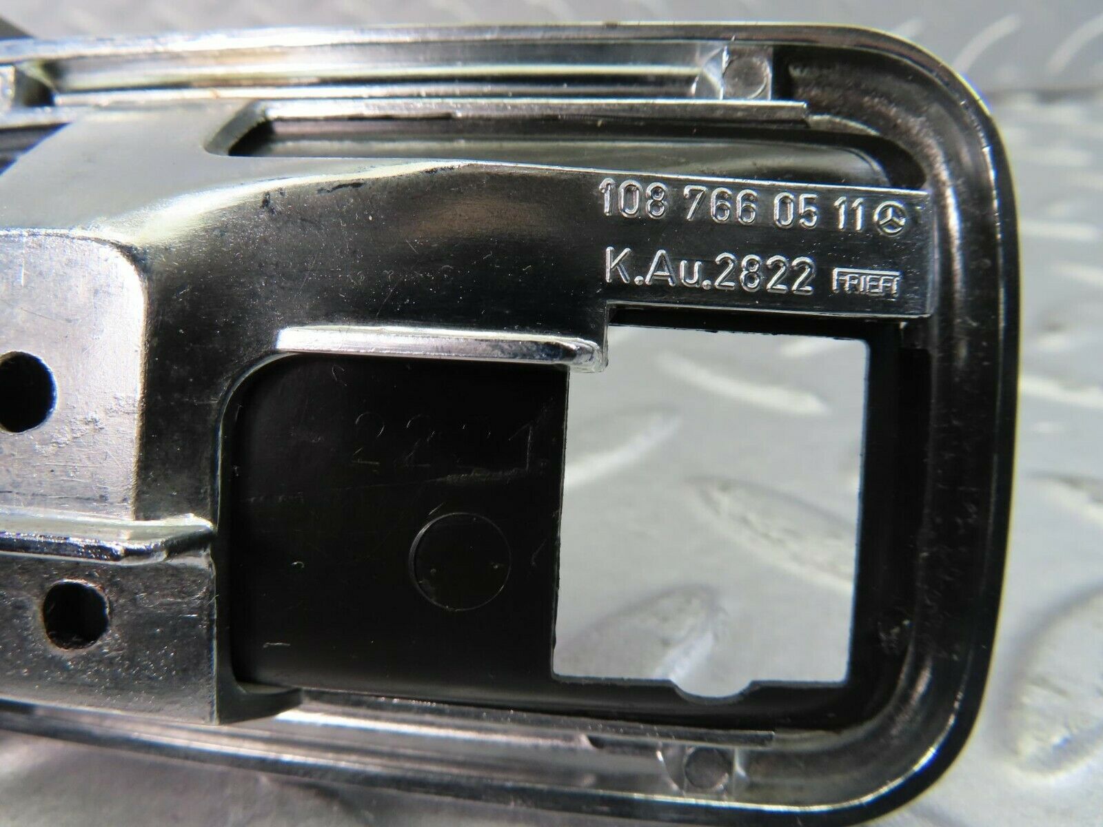 8997 Mercedes-Benz W108 Chrome Frame For Door Opener Left 1087660511