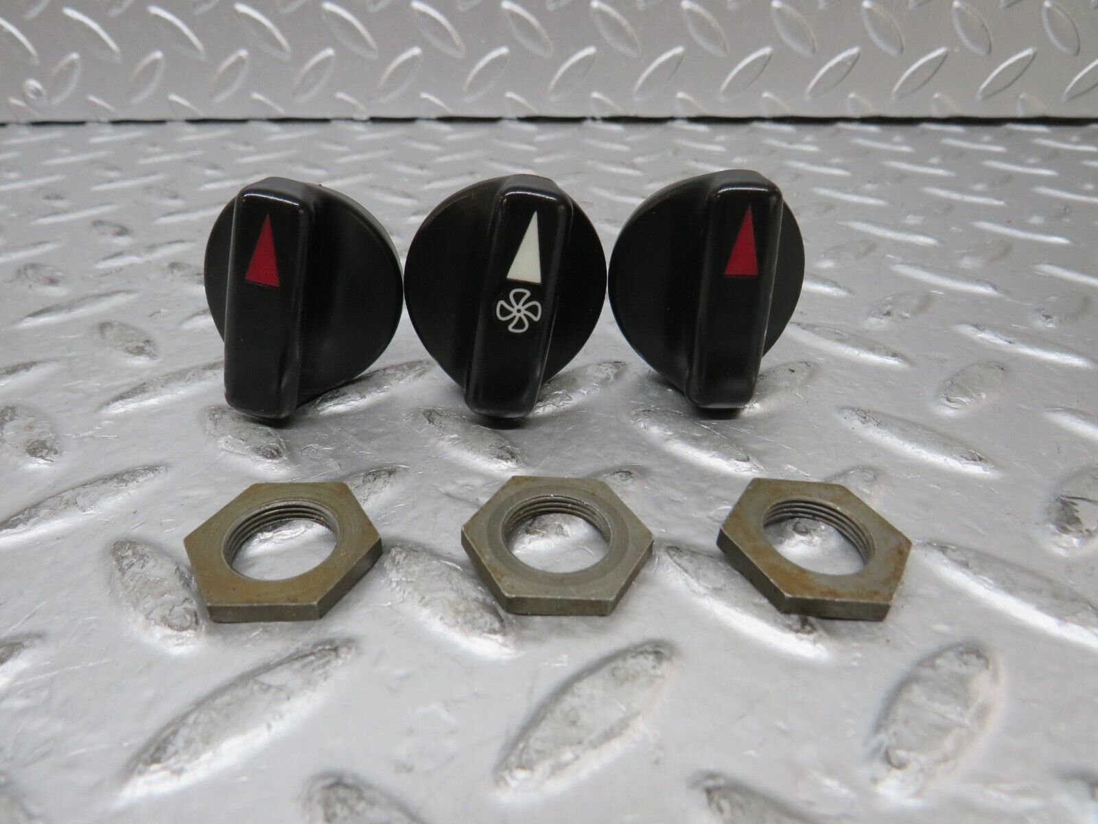 27164 Mercedes-Benz W123 280E Heater Control Knob Set