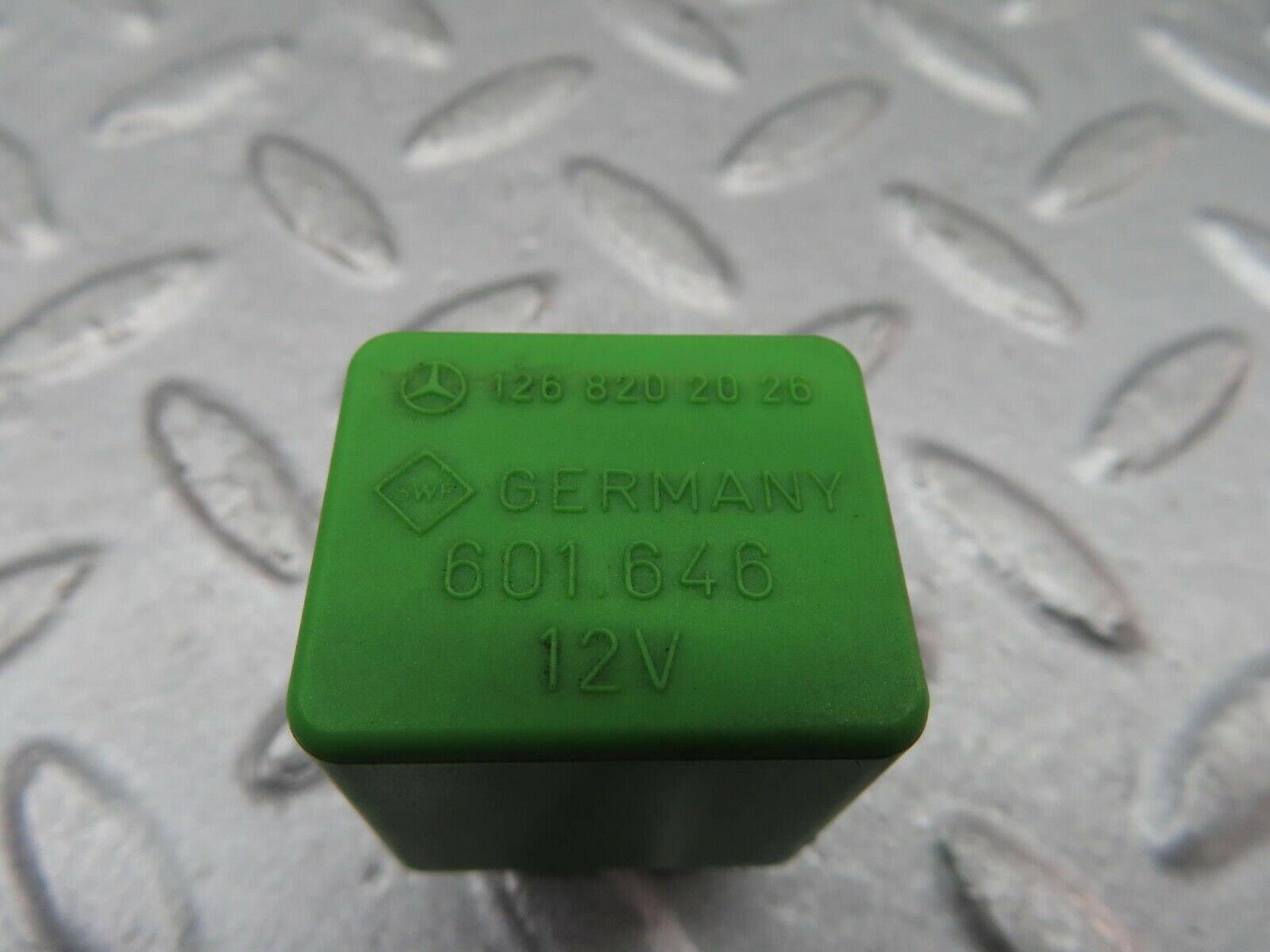 11945 Mercedes-Benz R129 300SL Coupe Headlight Wiper Relay 1268202026