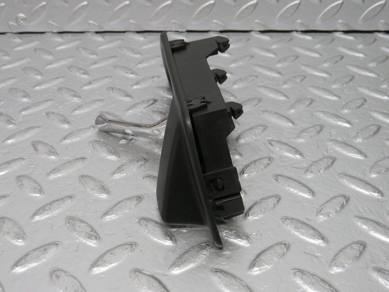 31368 Mercedes-Benz S124 220TE Front Right Interior Door Handle 1247600261