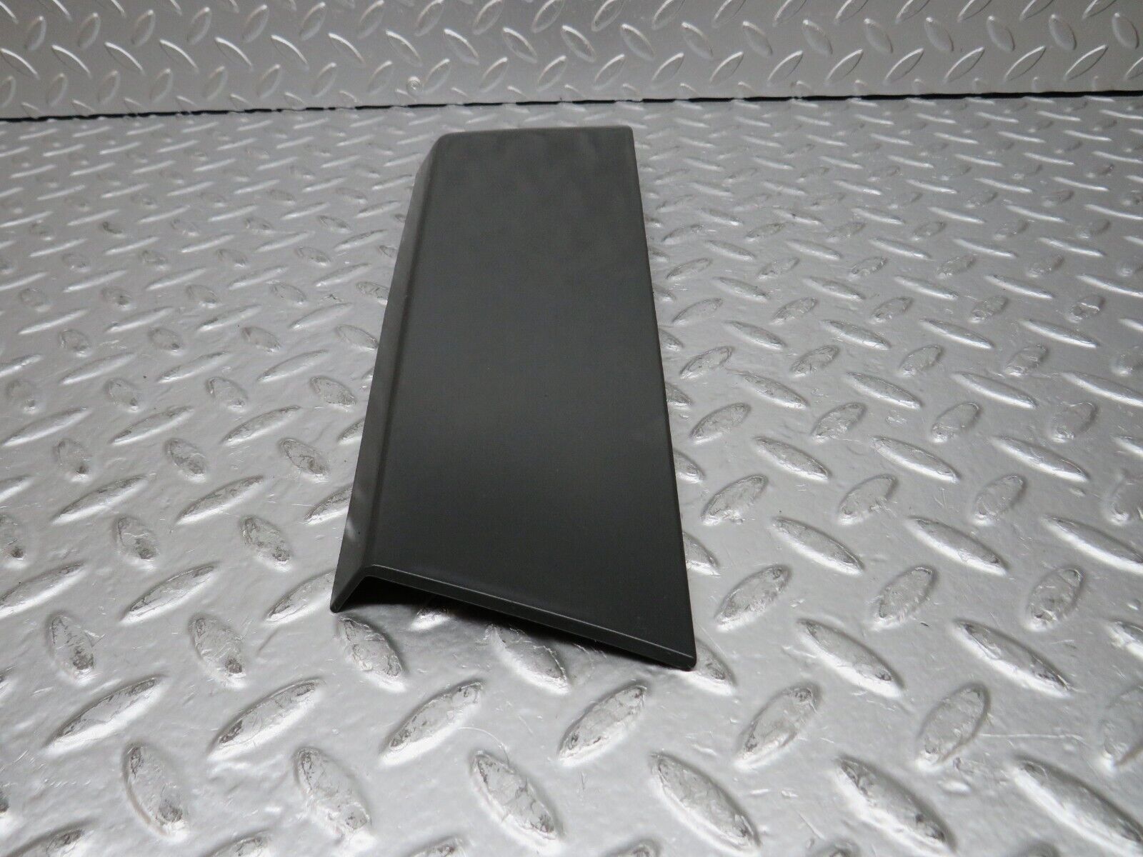 30614 Mercedes-Benz W201 190E 2.0L Rear Left Fender Wing Lower Moulding Trim 2016980354