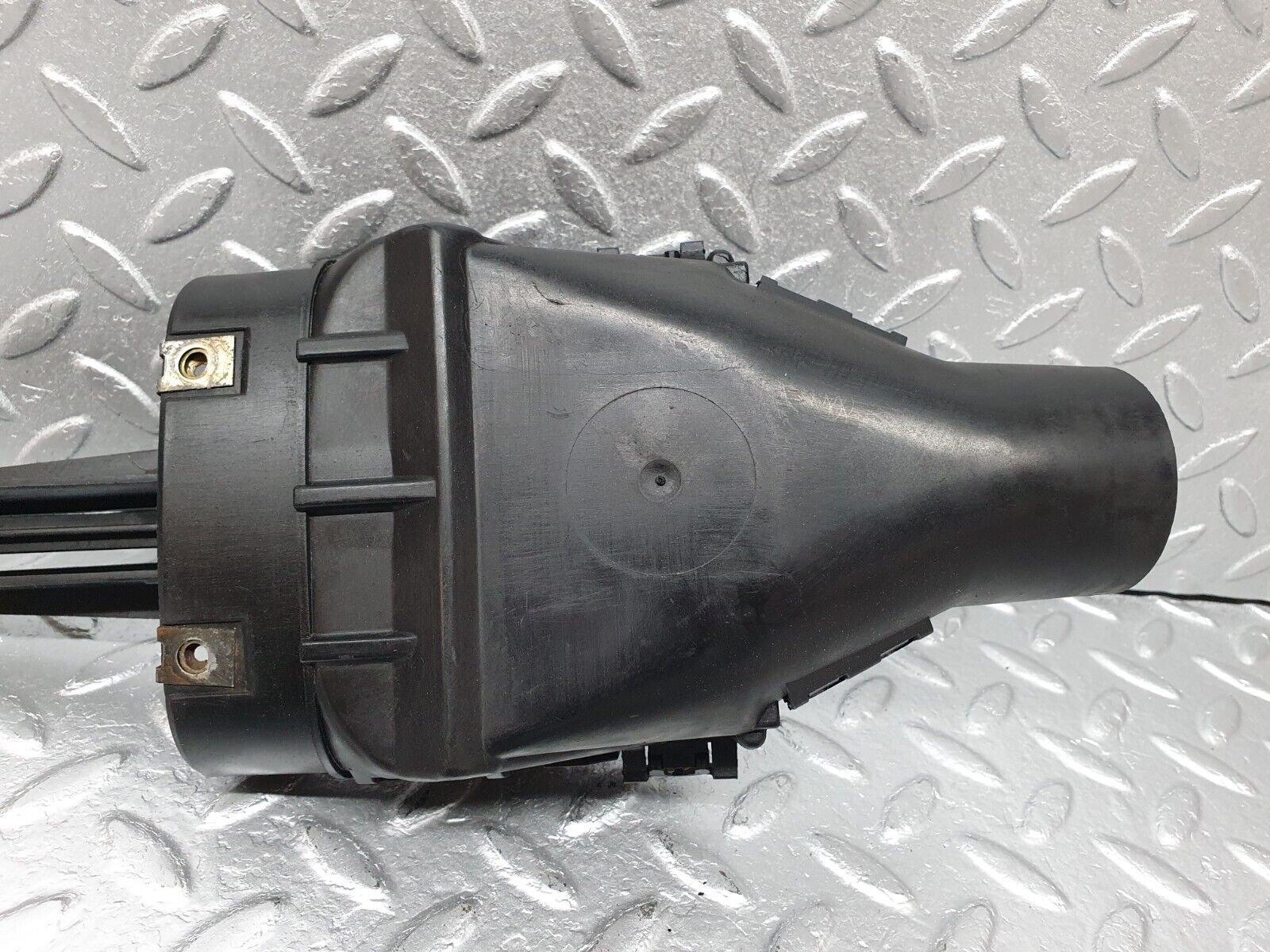 41541 Mercedes-Benz W124 200E Air Intake Pipe