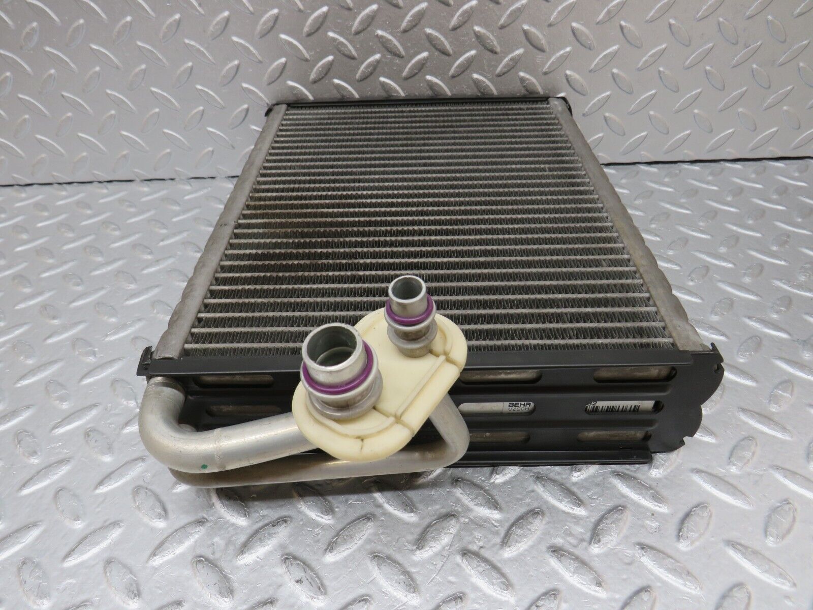 35233 Mercedes-Benz W221 Air Conditioning Radiator Behr 2218300158