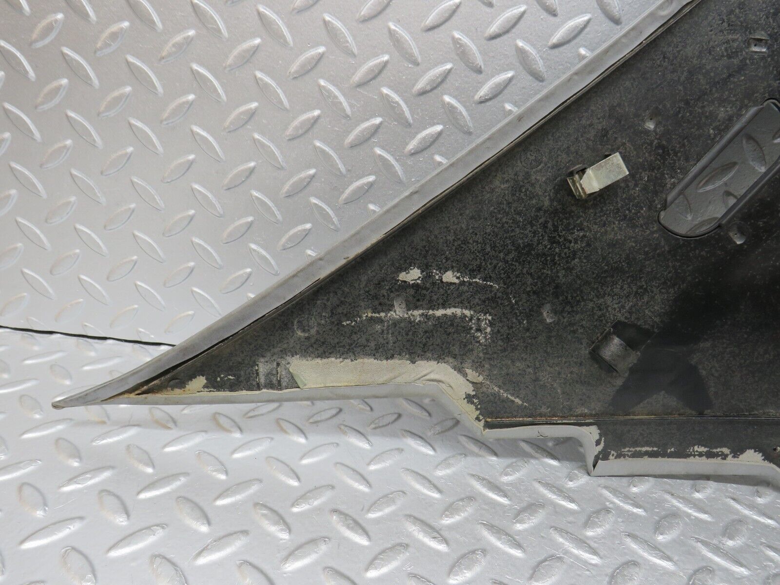 35960 Mercedes-Benz W126 420SE C Pillar Cover Panel Right Side Grey 1266950444