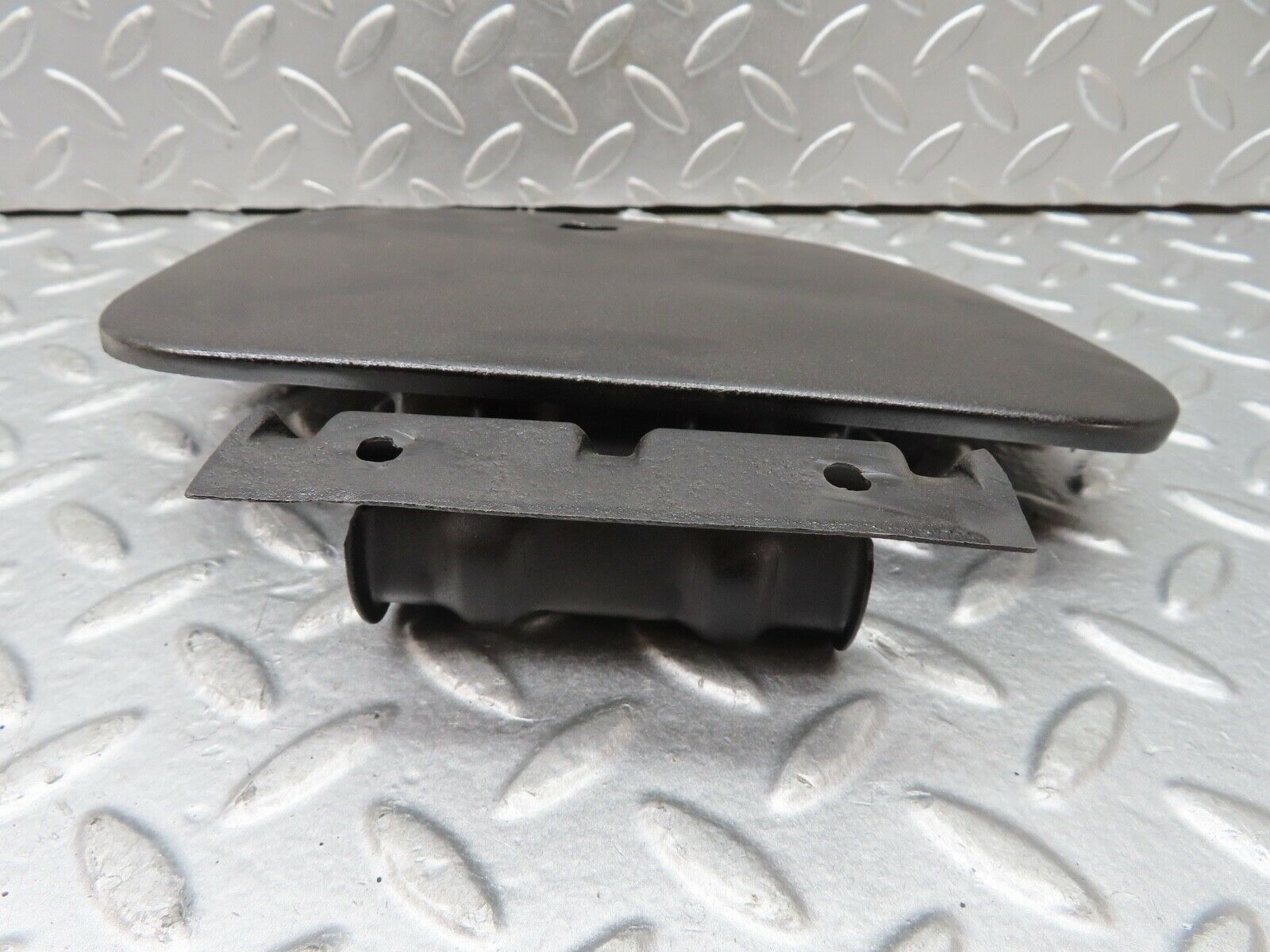 18702 Mercedes-Benz W120 W121 Ponton Fuel Tank Flap Cap