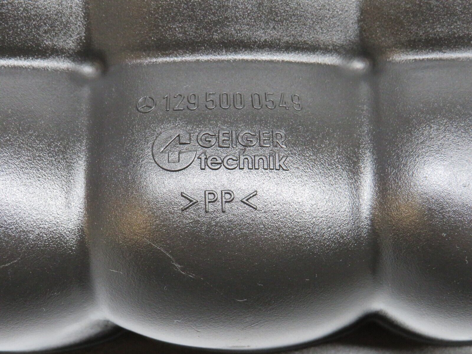 38240 Mercedes-Benz R129 280SL Coupe Coolant Reservoir Tank 1295000549 1295000006