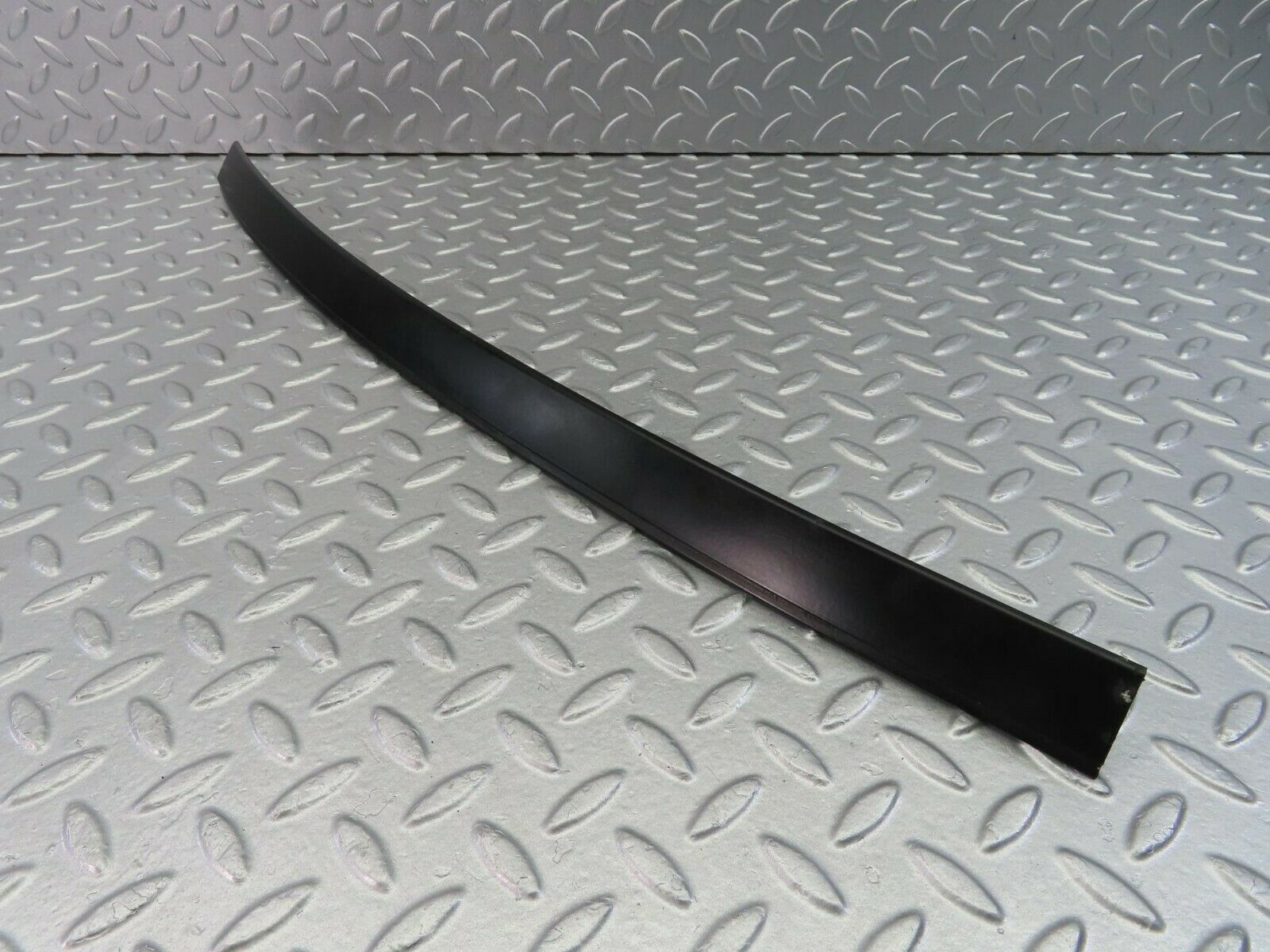 10468 Mercedes-Benz W201 190E Windscreen Lower Moulding Trim
