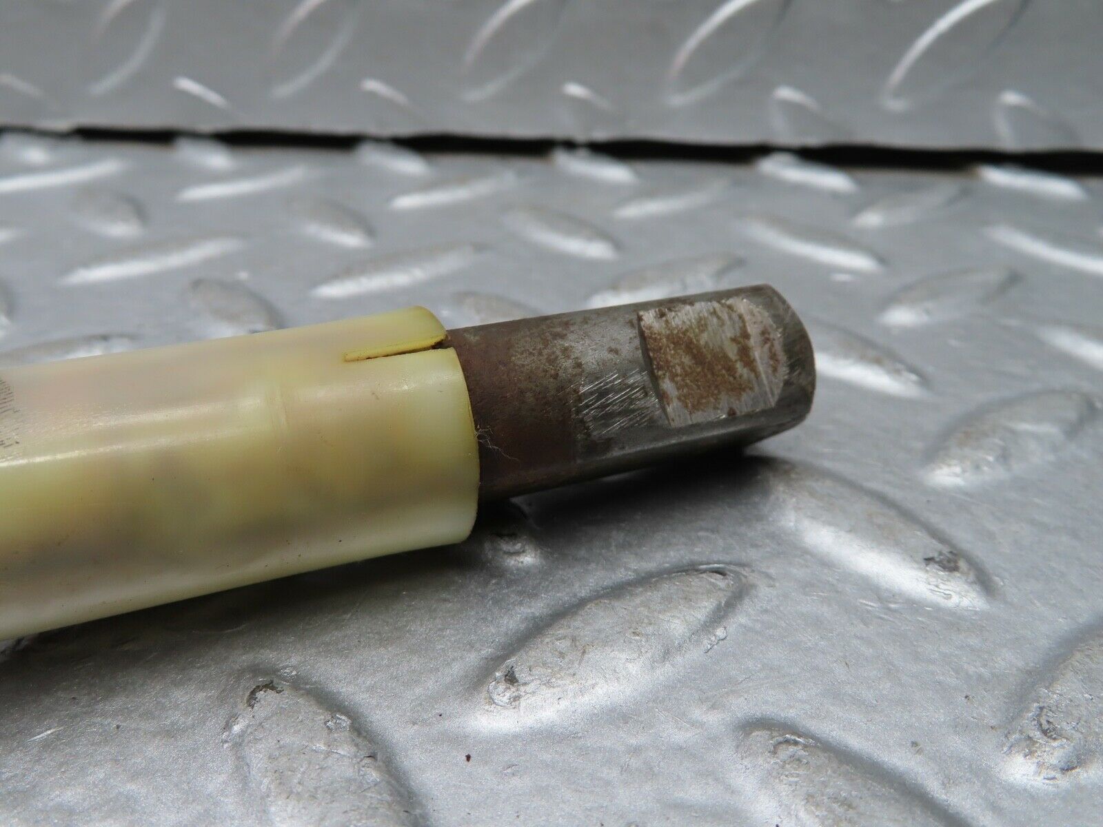 20945 Mercedes-Benz W114 250CE Coupe Steering Shaft 1154621535