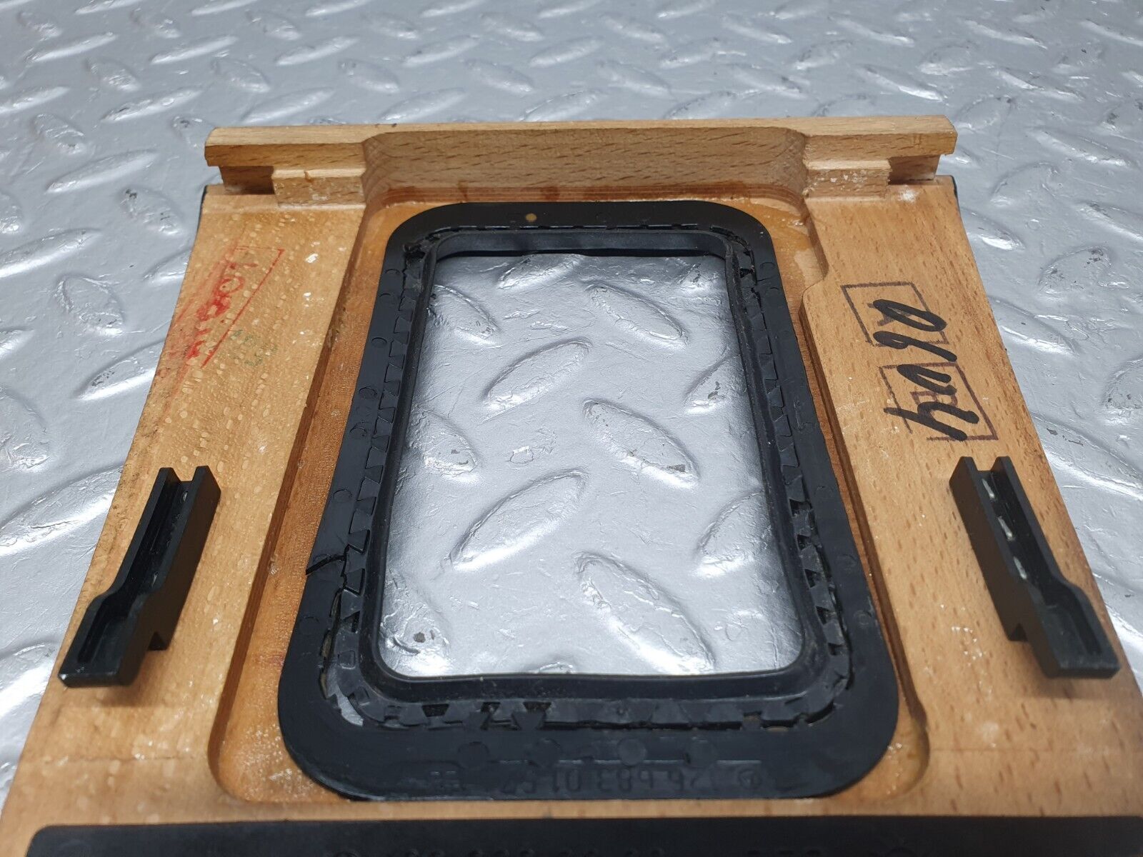 40921 Mercedes-Benz W126 300SE Centre Console Wood Panel 1266830157