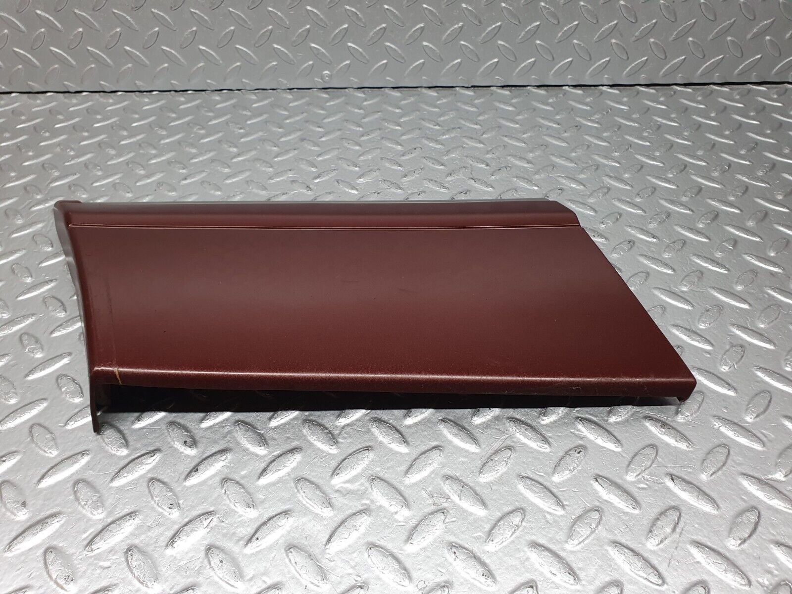 40938 Mercedes-Benz W126 300SE Front Left Fender Wing Moulding Trim 1266903540