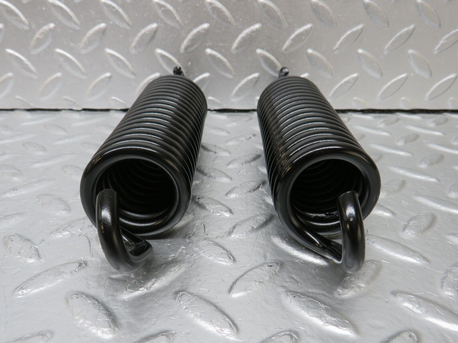 34645 Mercedes-Benz C126 380SEC Coupe Bonnet Hinge Spring