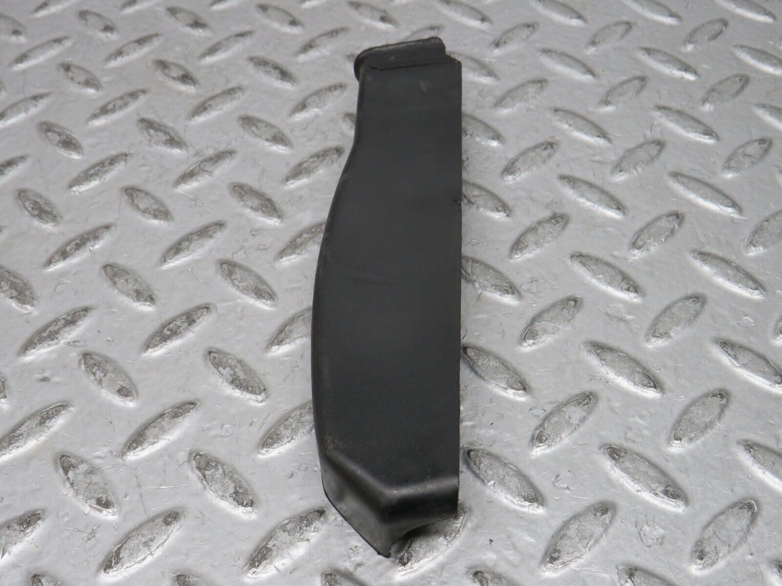 28855 Mercedes-Benz W123 230E Wagon Ignition Cable Bracket 1021590840