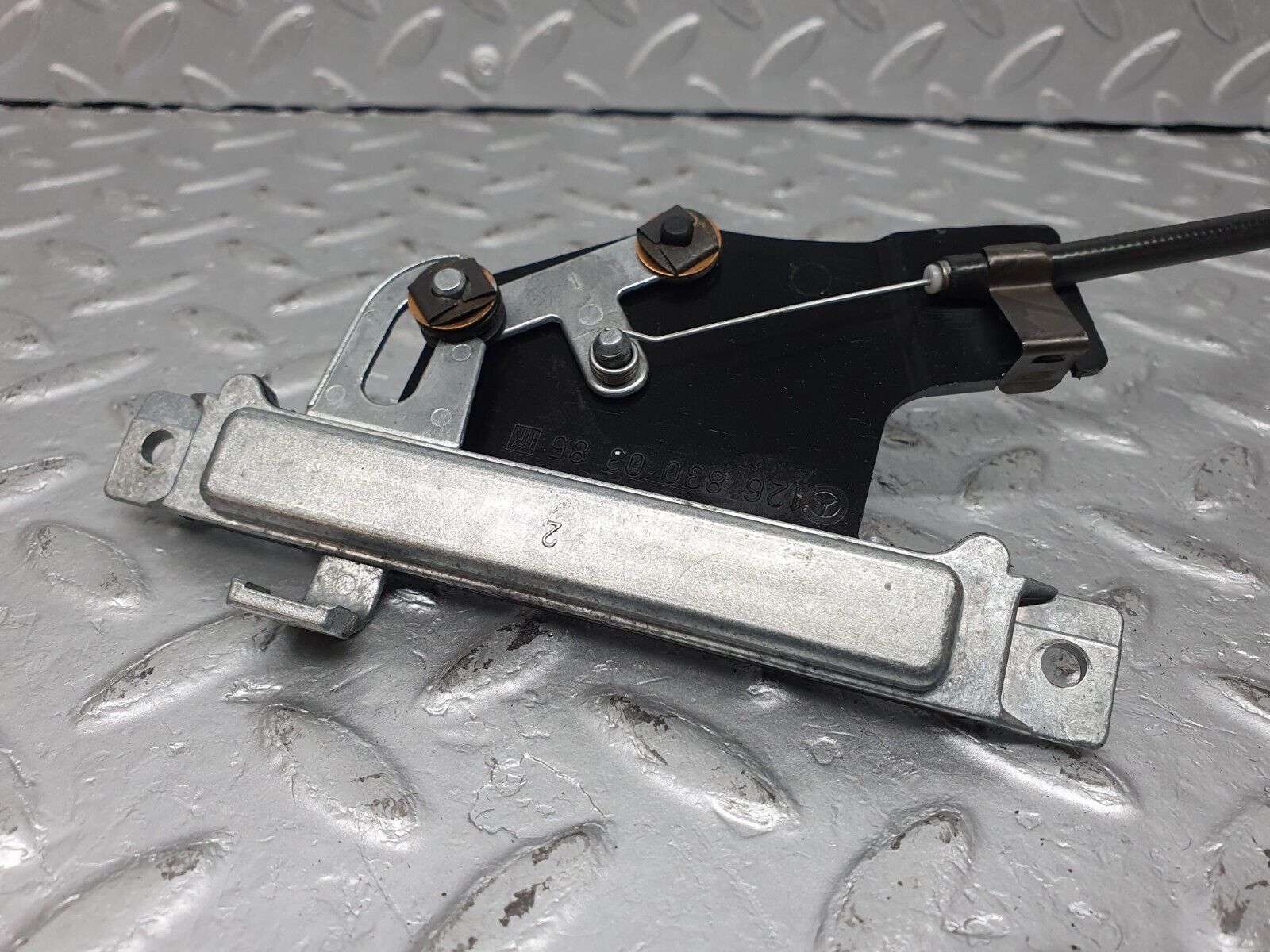 41109 Mercedes-Benz W126 300SE Rear Heater Regulator 1268300385 12683017310689