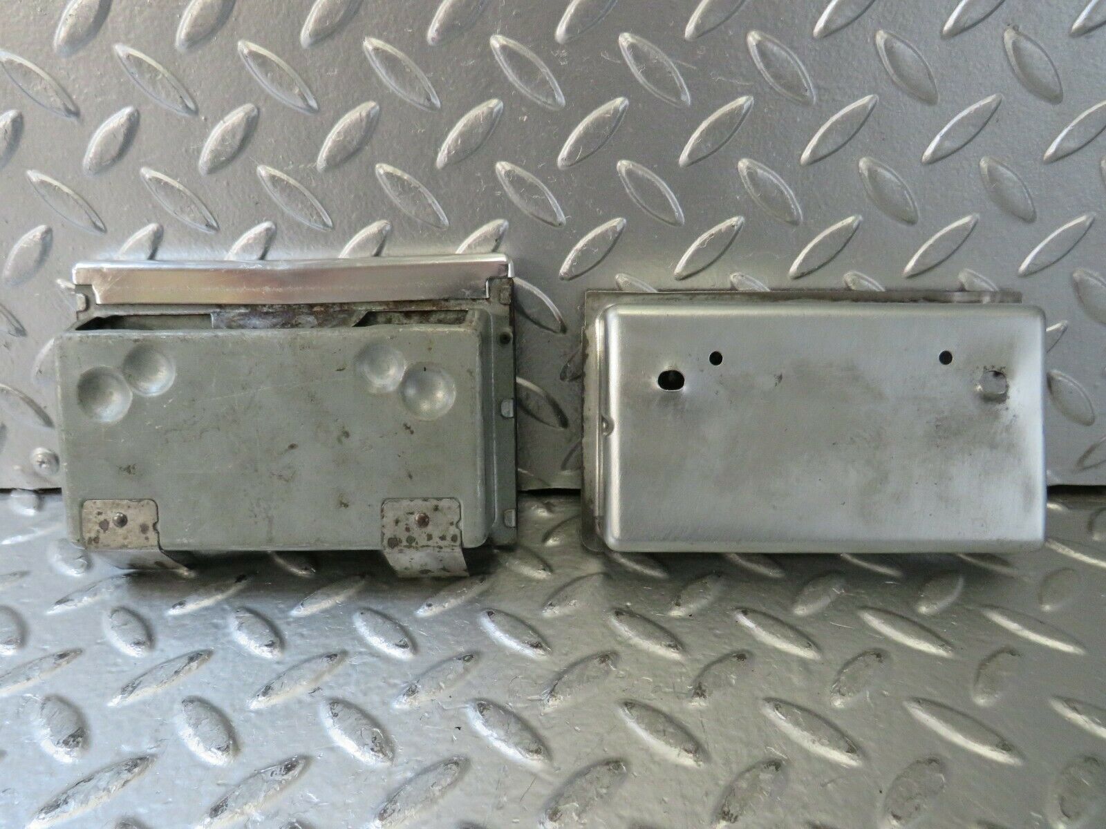 23198 Mercedes-Benz W116 350SE Rear Door Ashtray Blue