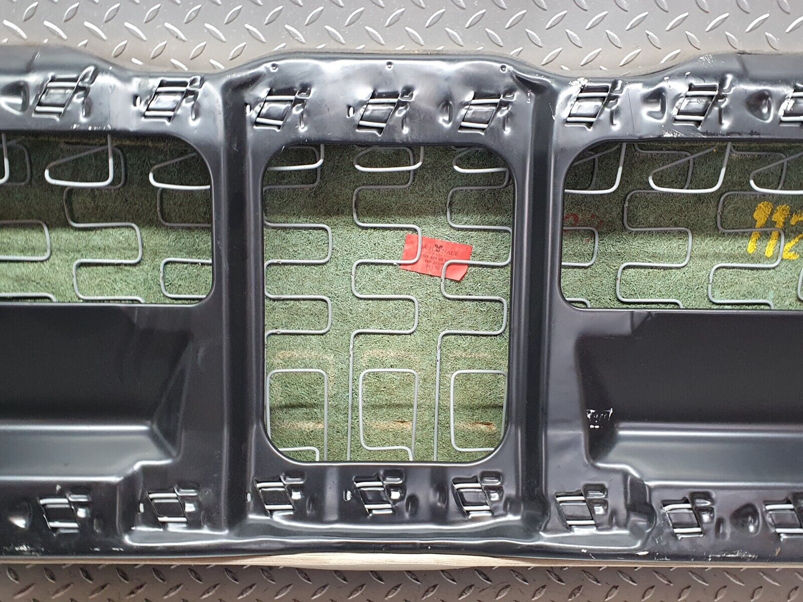 41135 Mercedes-Benz W126 300SE Rear Seat Beige 1269200650