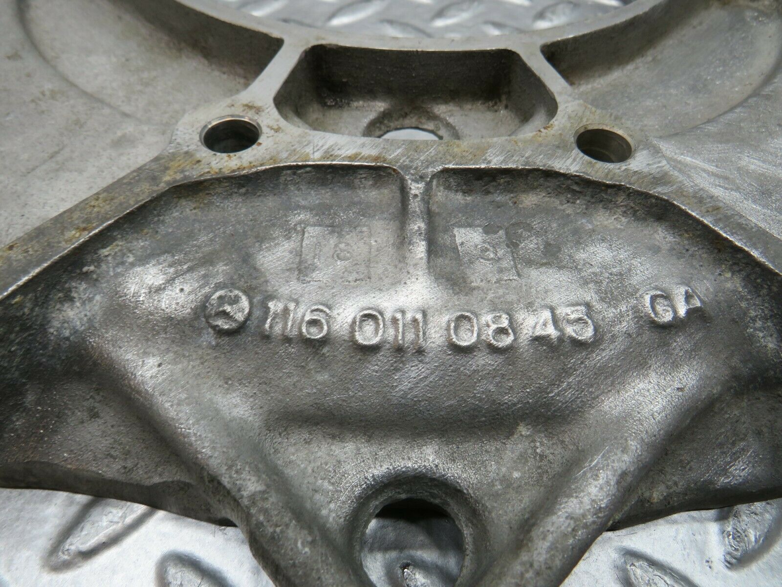 22822 Mercedes-Benz C107 450SLC Coupe Gearbox Flange 1160110845