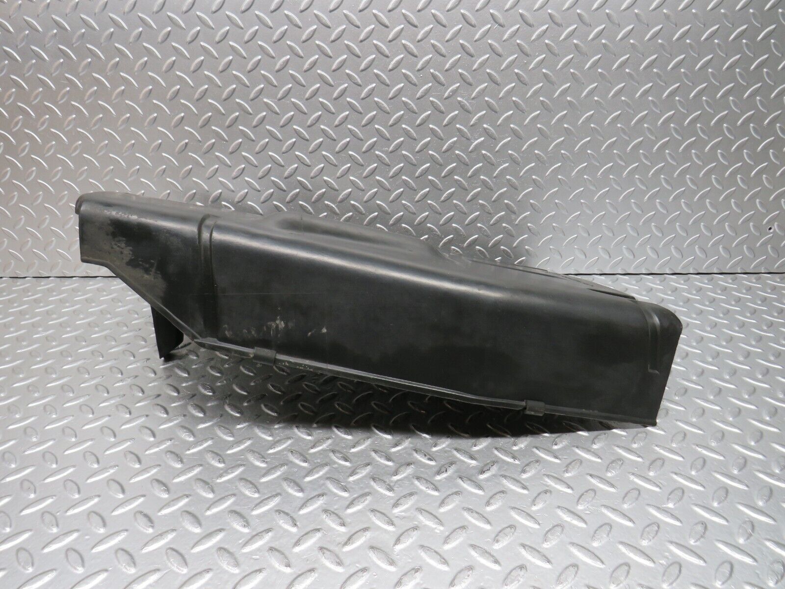 31289 Mercedes-Benz S124 220TE Wagon Fuel Pump Cover 1244780637