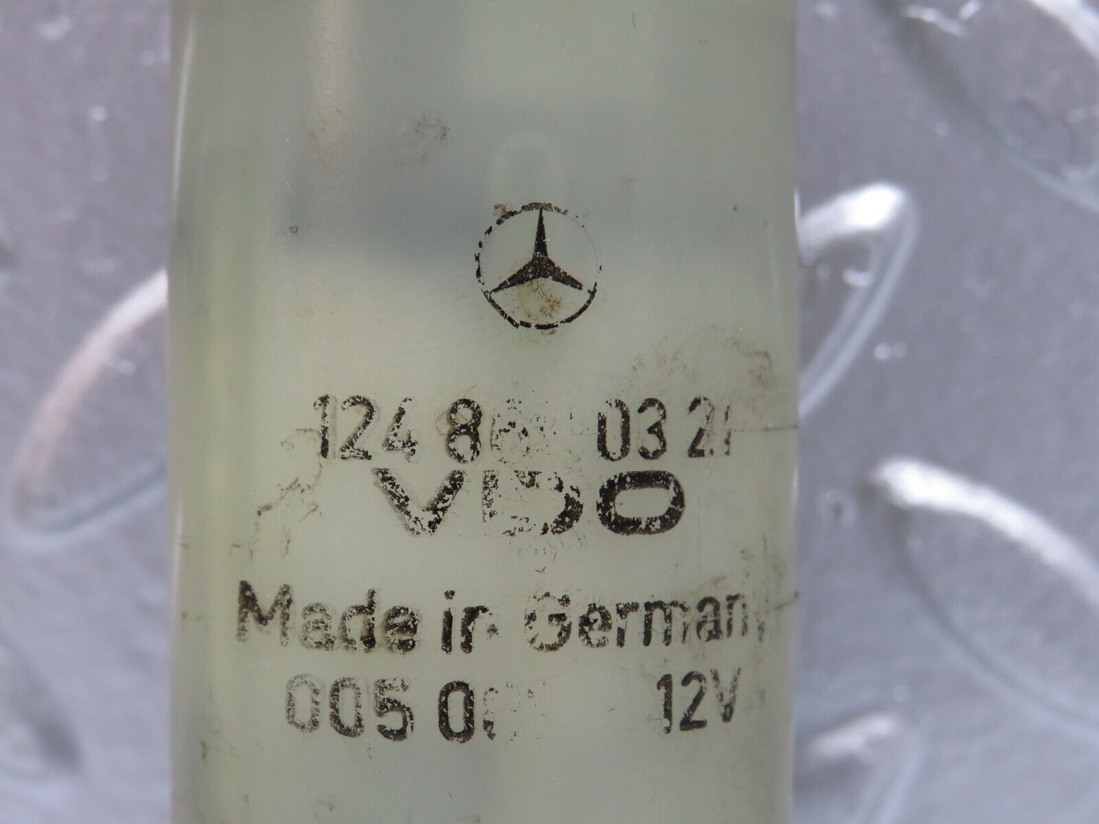 29458 Mercedes-Benz W124 230E Windscreen Washer Pump VDO 1248690321