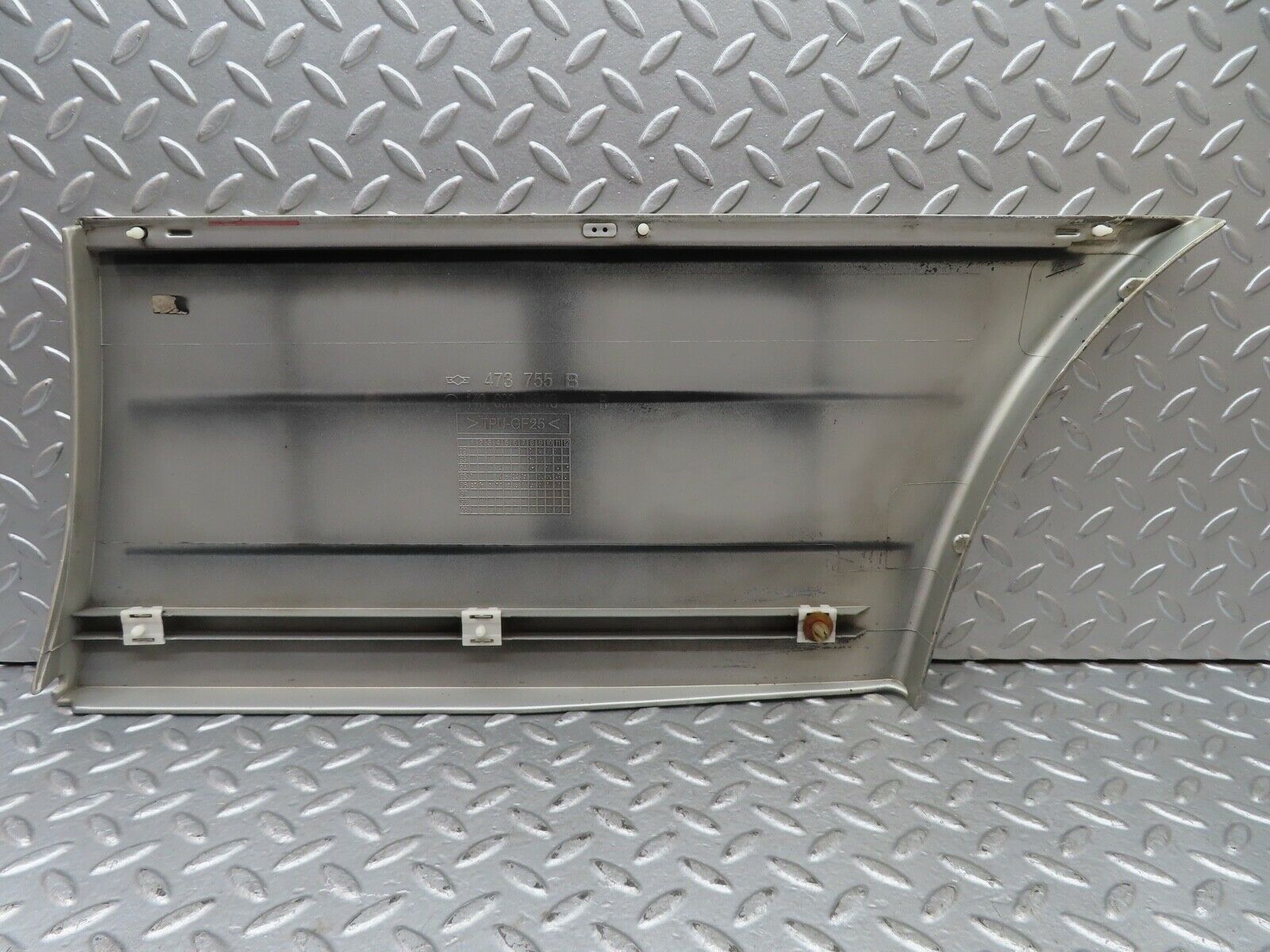 19320 Mercedes-Benz C140 CL420 Coupe Rear Right Fender Wing Lower Trim 1406908640