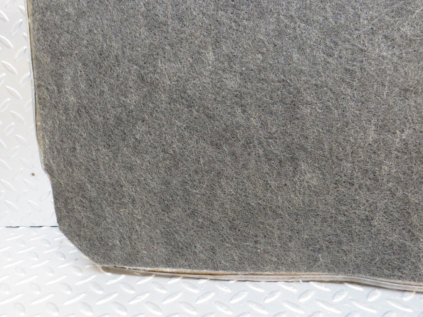 39527 Mercedes-Benz R129 320SL Coupe Trunk Boot Floor Carpet Grey