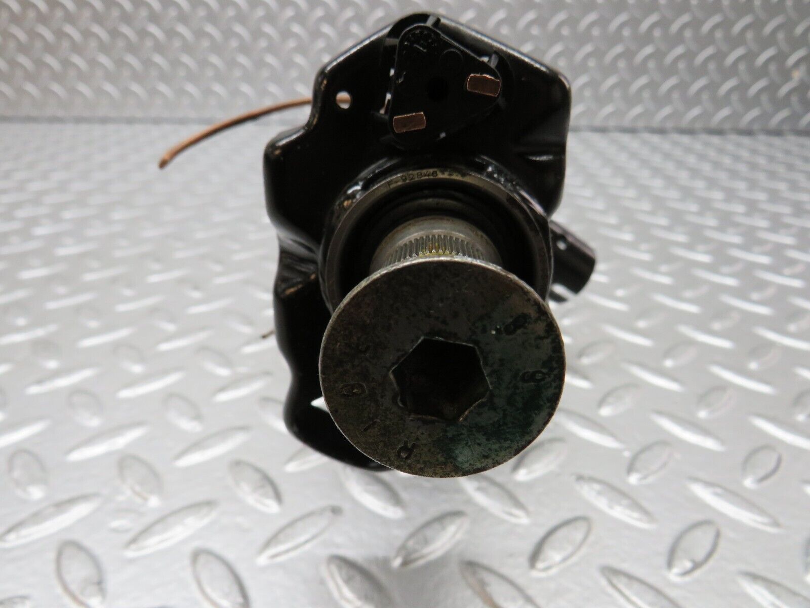 26762 Mercedes-Benz W123 240D Steering Column