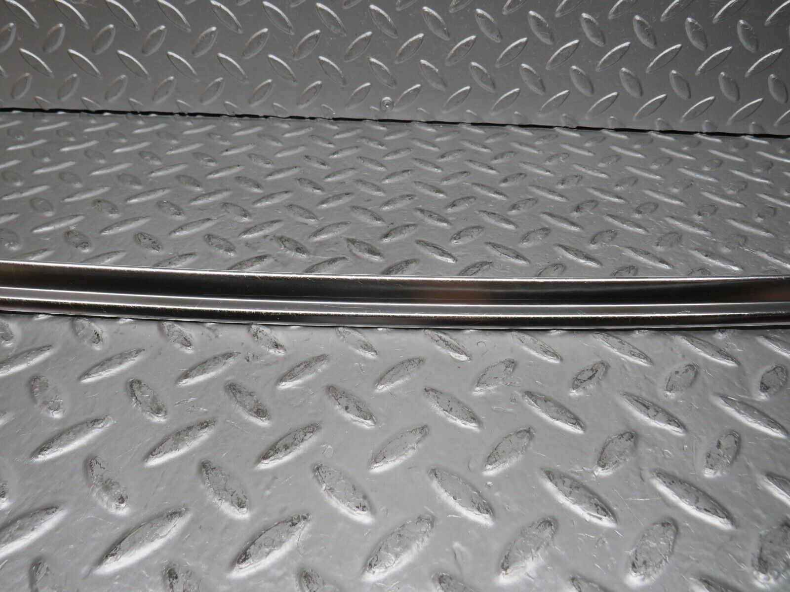 29625 Mercedes-Benz W123 230E Rear Windscreen Chrome Frame