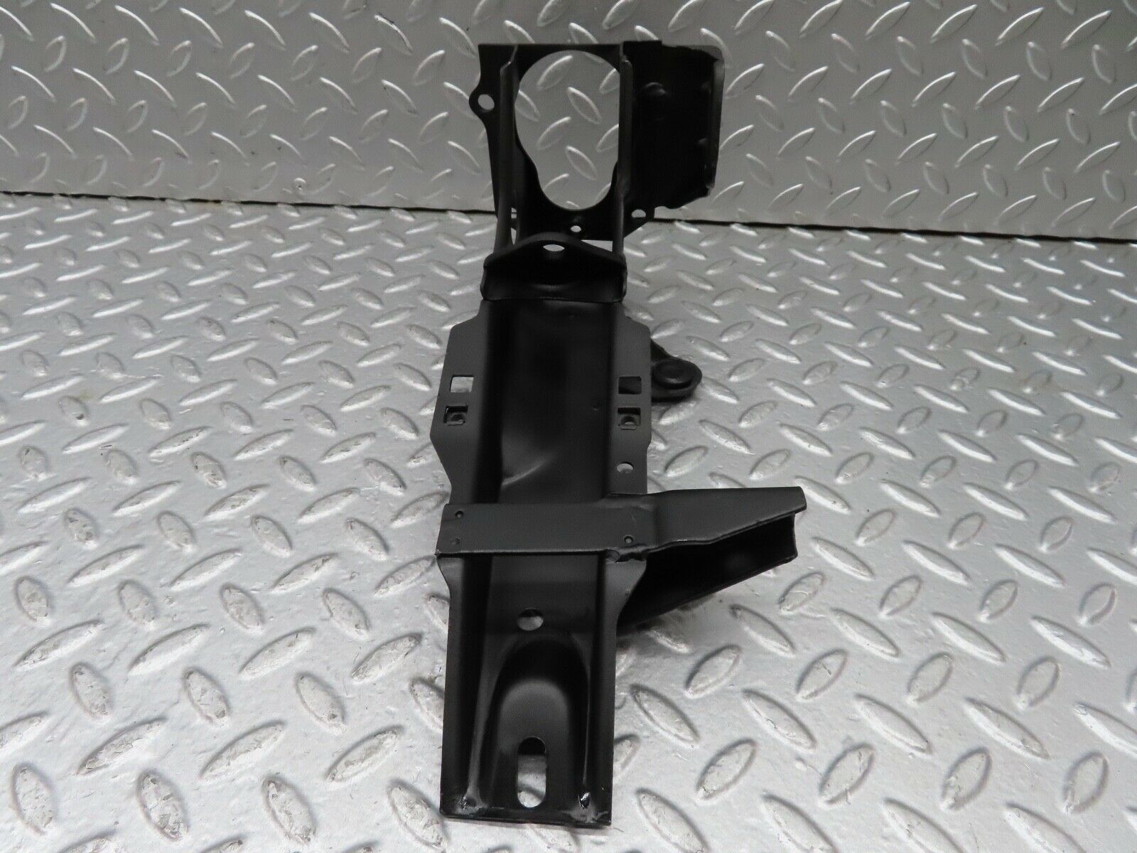 18248 Mercedes-Benz W111 220SE Coupe Clutch Pedal Brake Pedal Bracket