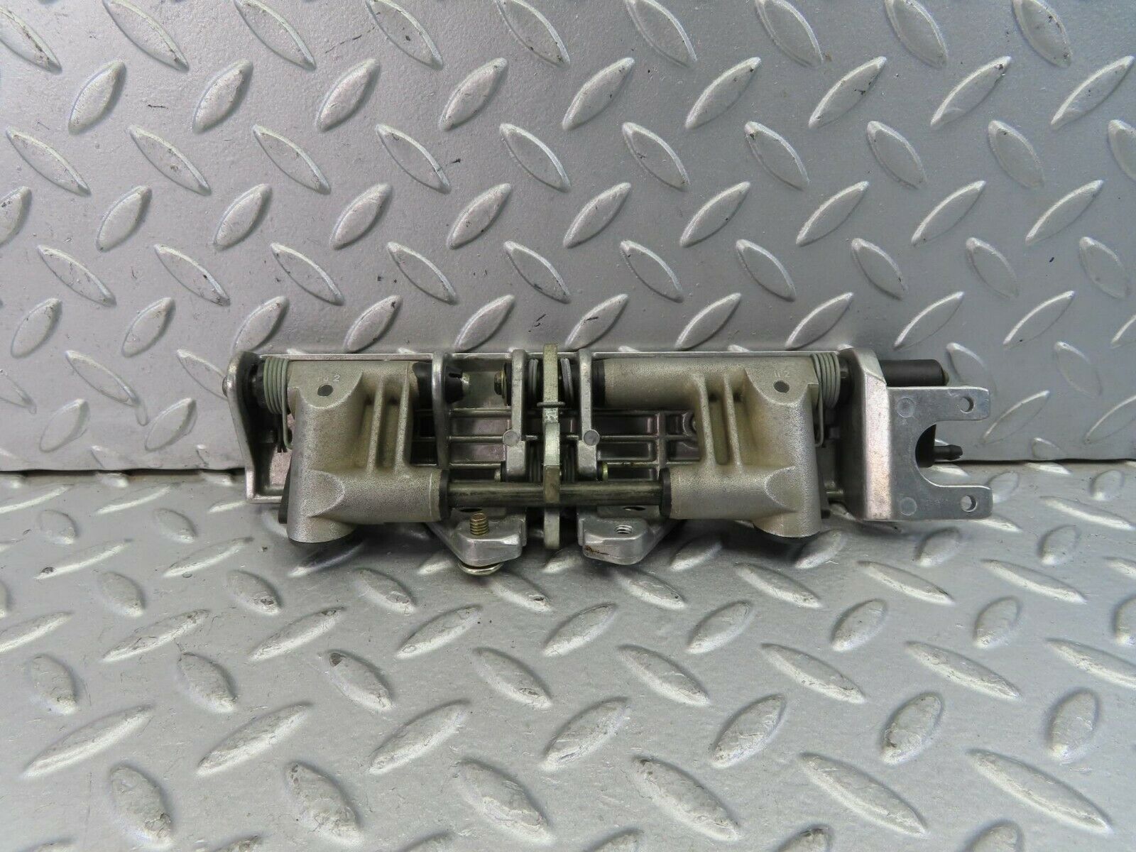 9319 Mercedes-Benz C124 300CE Coupe Headrest Folding Mechanism 1249700025