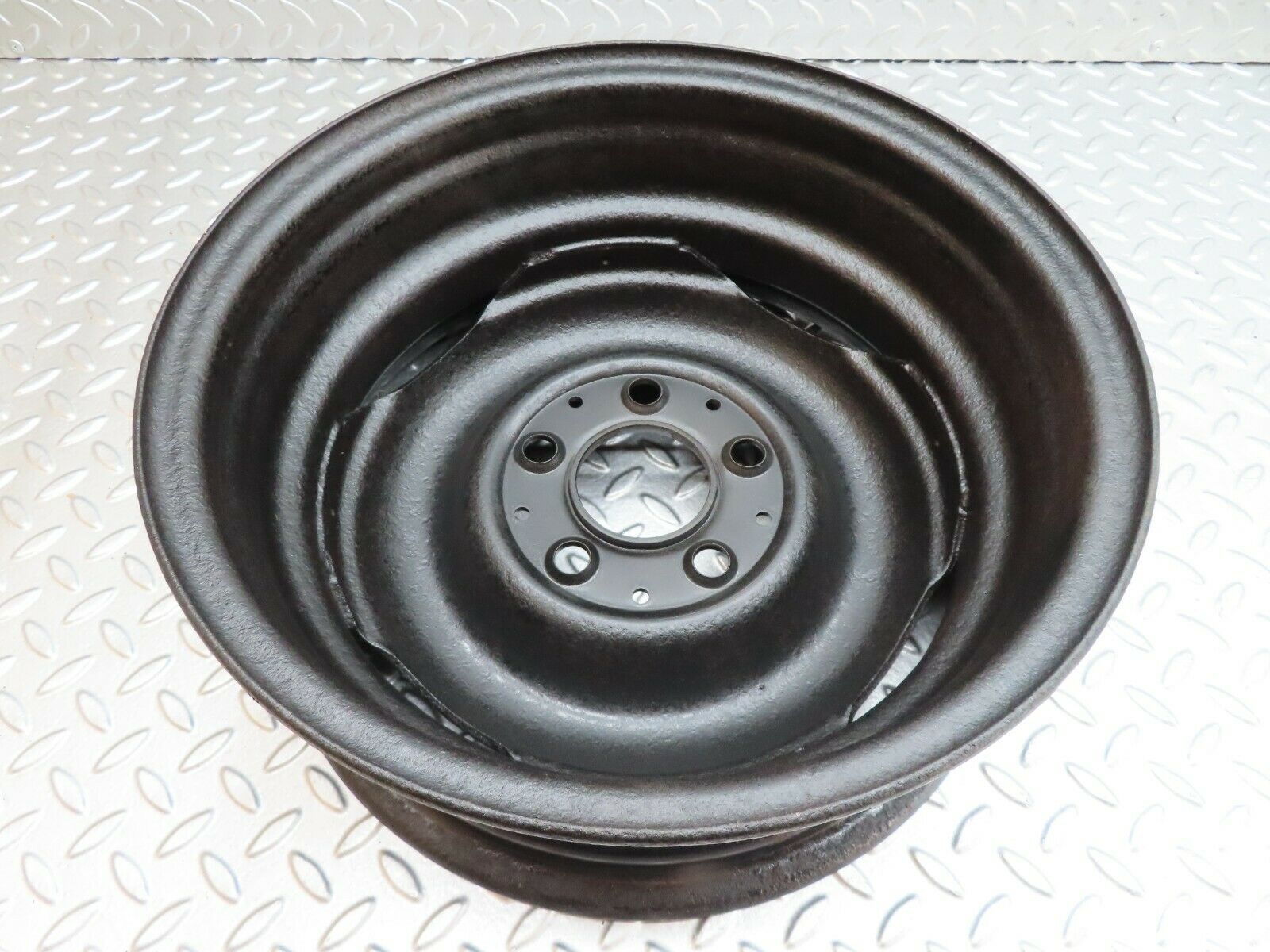 18029 Mercedes-Benz Steel Wheel 5.5Jx14H2 ET30 1154001302