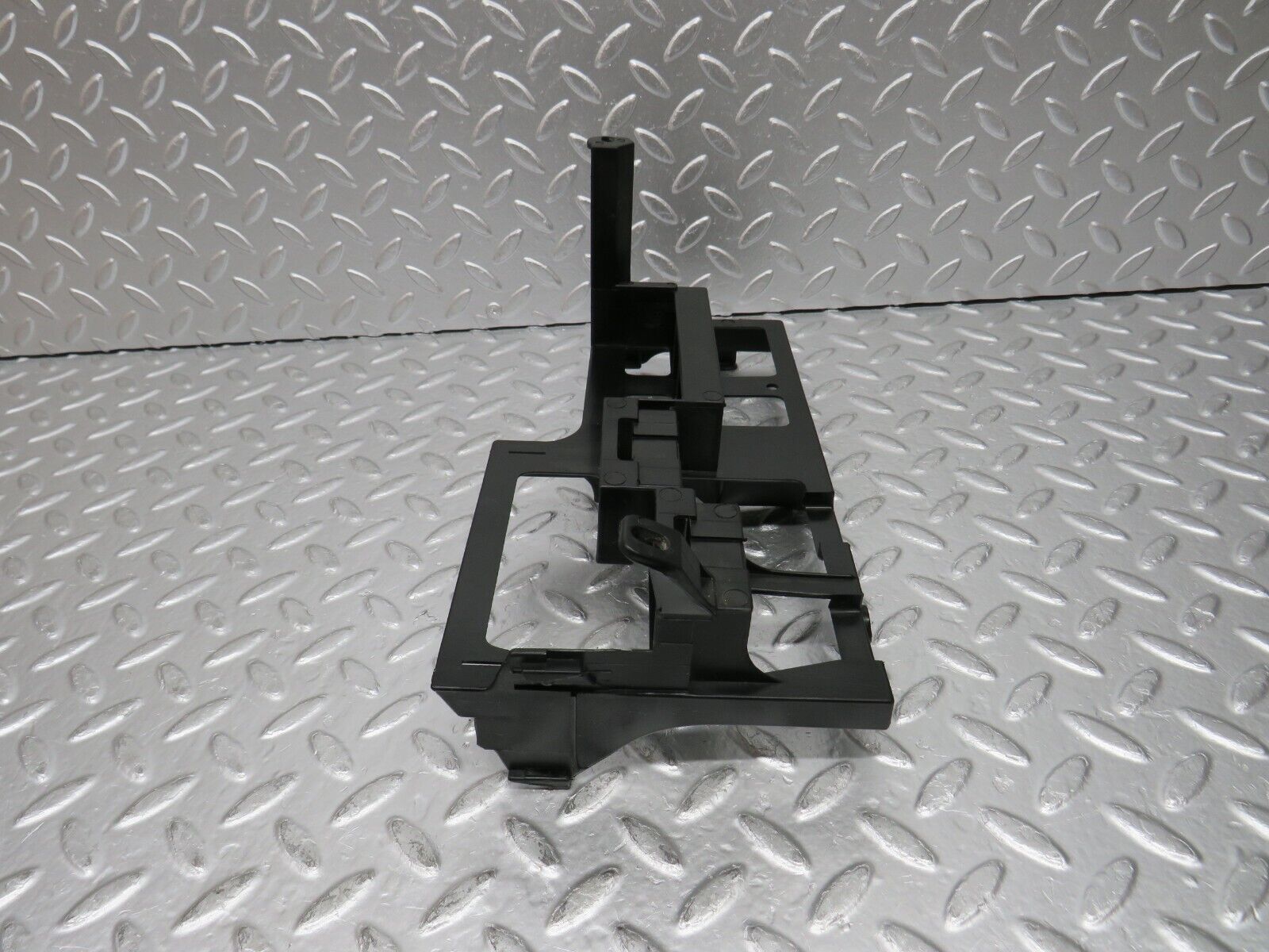 30408 Mercedes-Benz W124 230E Ecu And Relay Bracket 1245455240