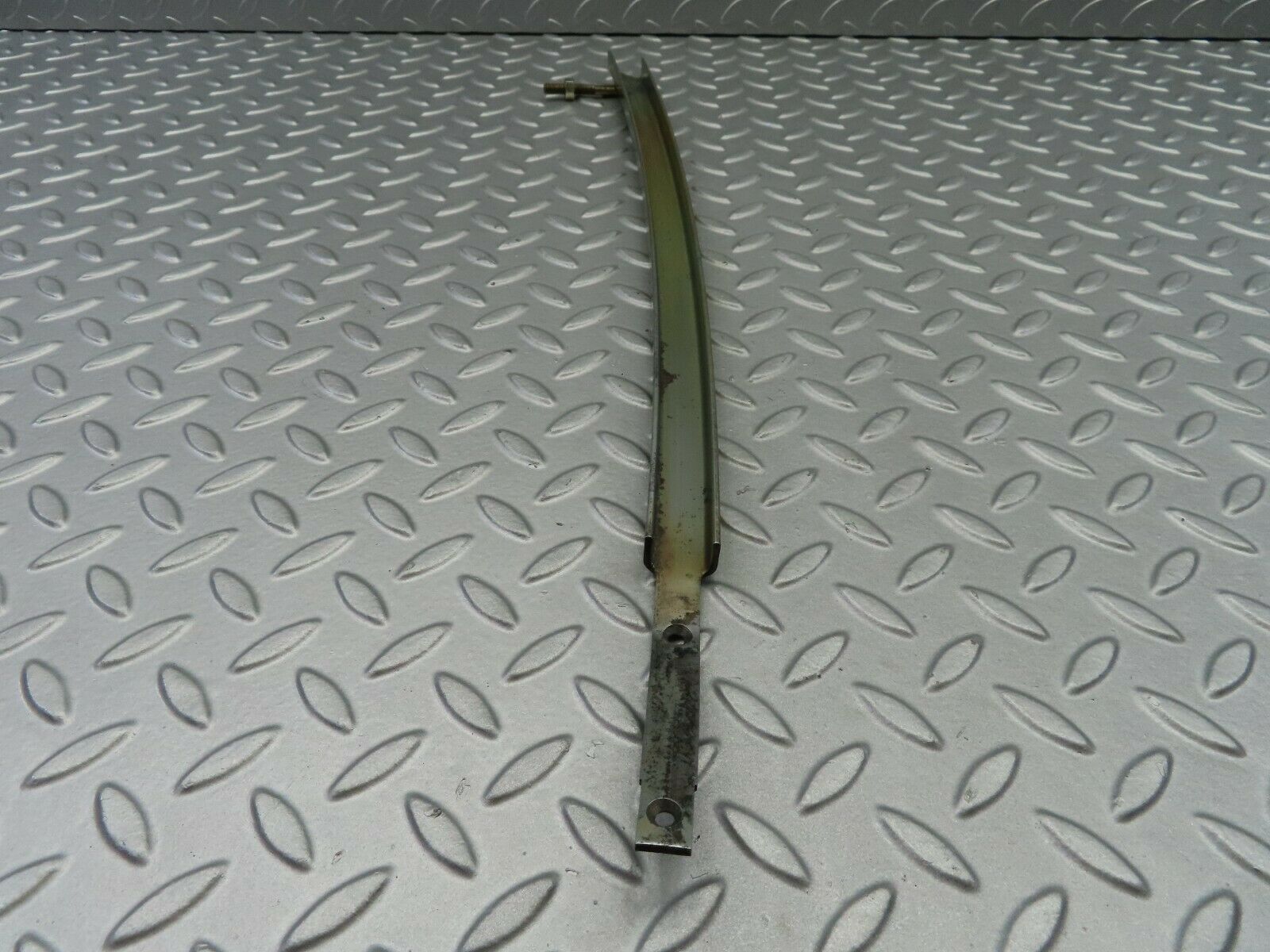 6837 Mercedes-Benz C107 350SLC Coupe Front Left Window Channel