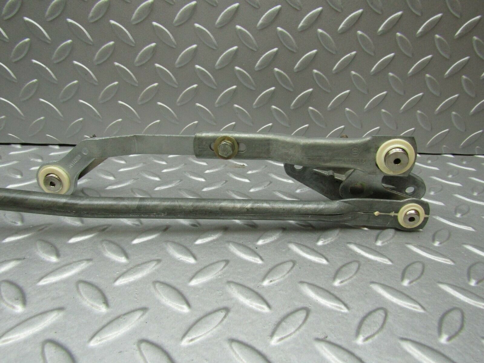 3395 Mercedes-Benz W108 280SE Windshield Wiper Linkage