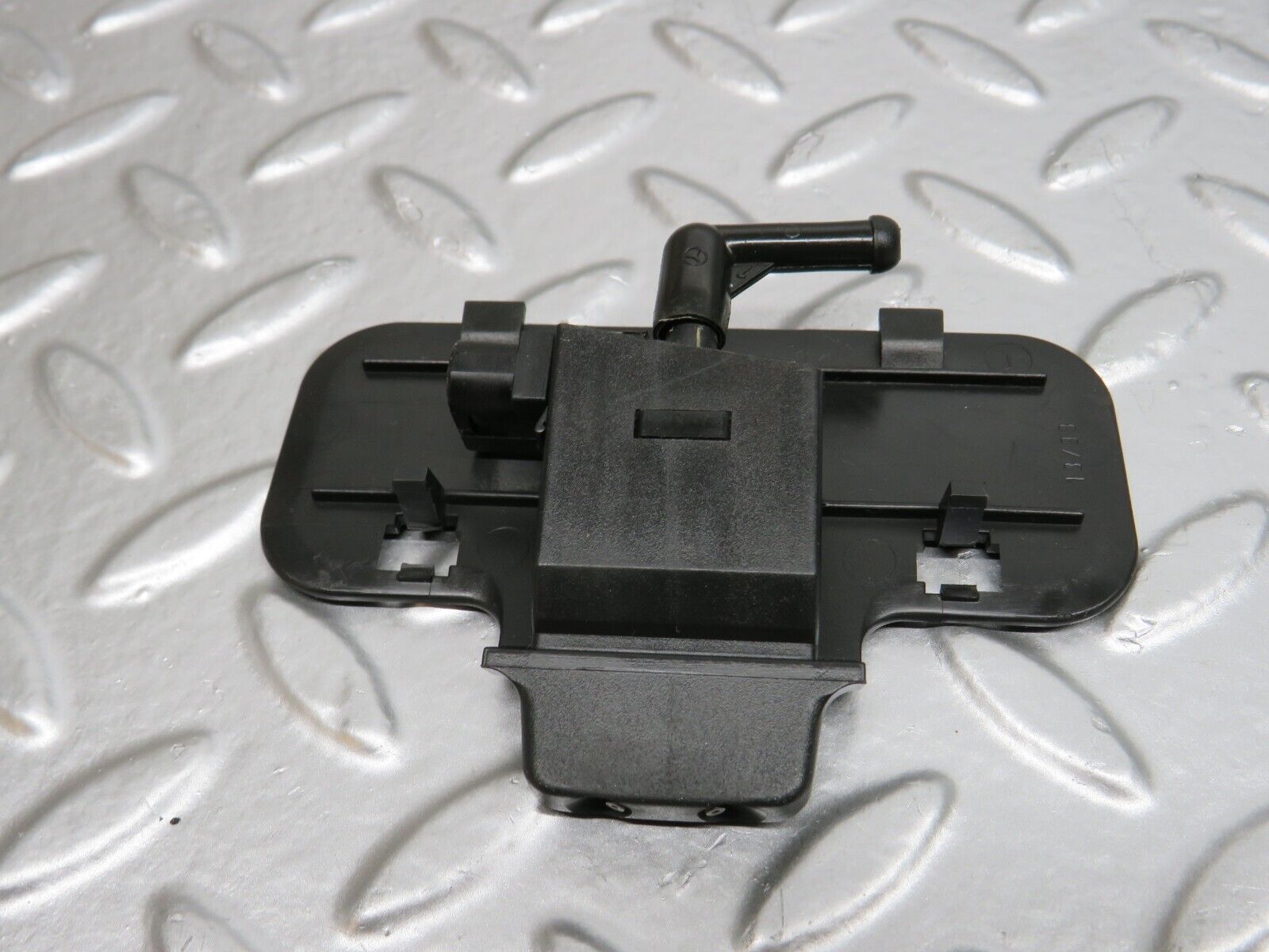 24634 Mercedes-Benz W140 S320 Front Heated Windscreen Washer Nozzle 1408601147