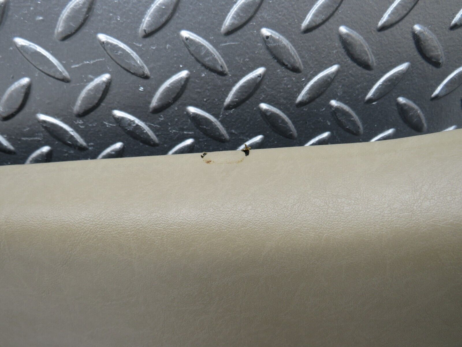 27525 Mercedes-Benz S124 300TE B Pillar Cover Right Side Beige 1246923689