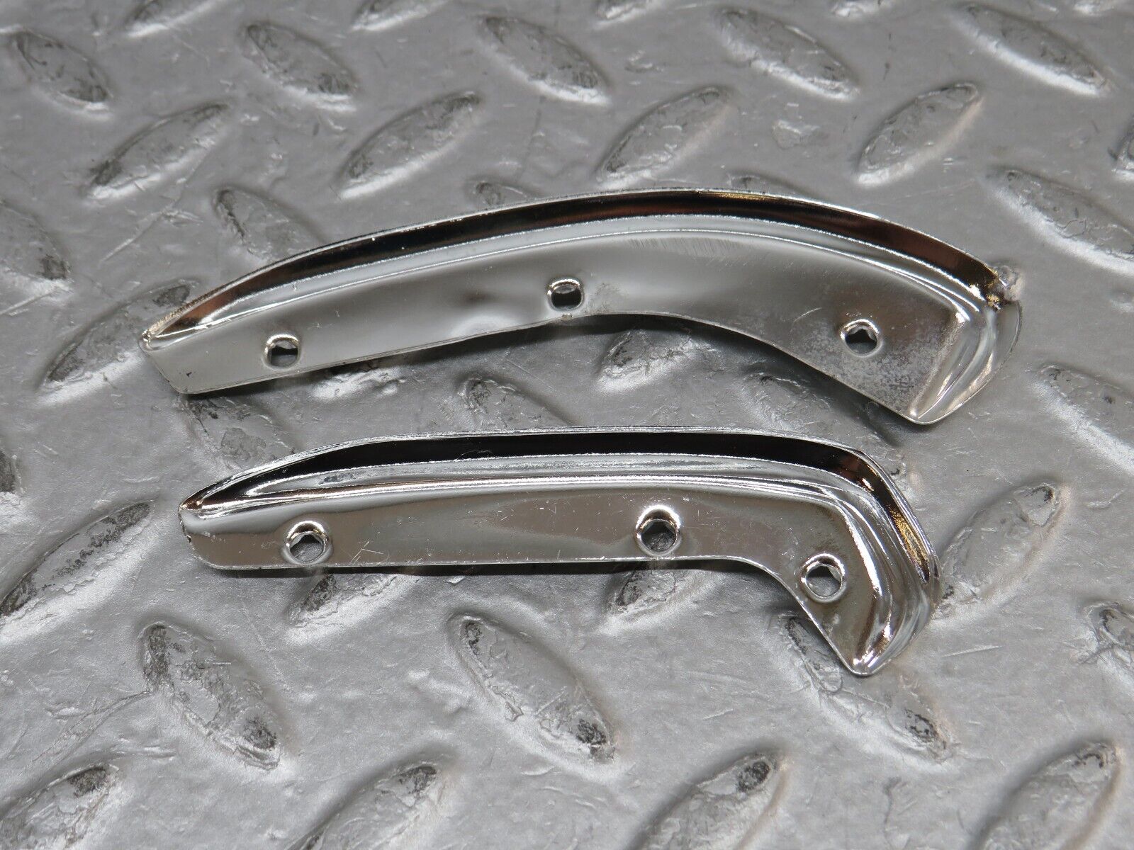 37297 Mercedes-Benz W109 300SEL Interior Door Handle Chrome Trim Pair Right