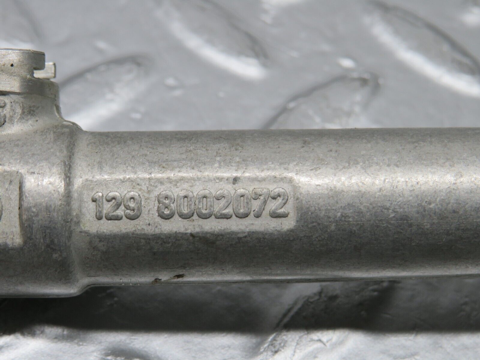 39796 Mercedes-Benz R129 320SL Coupe Roof Folding Hydraulic Cylinder 1298002072