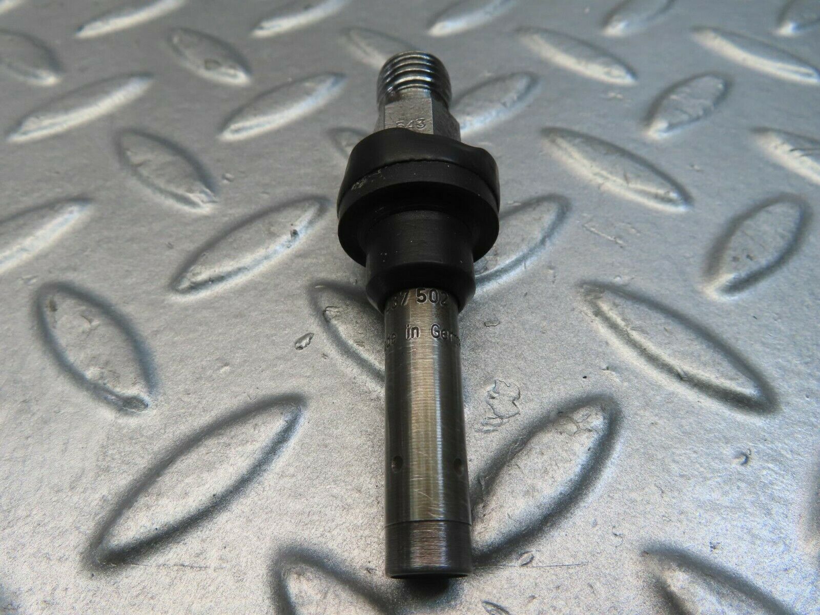 11477 Mercedes-Benz C123 230CE Coupe Fuel Injector Bosch 0437502010