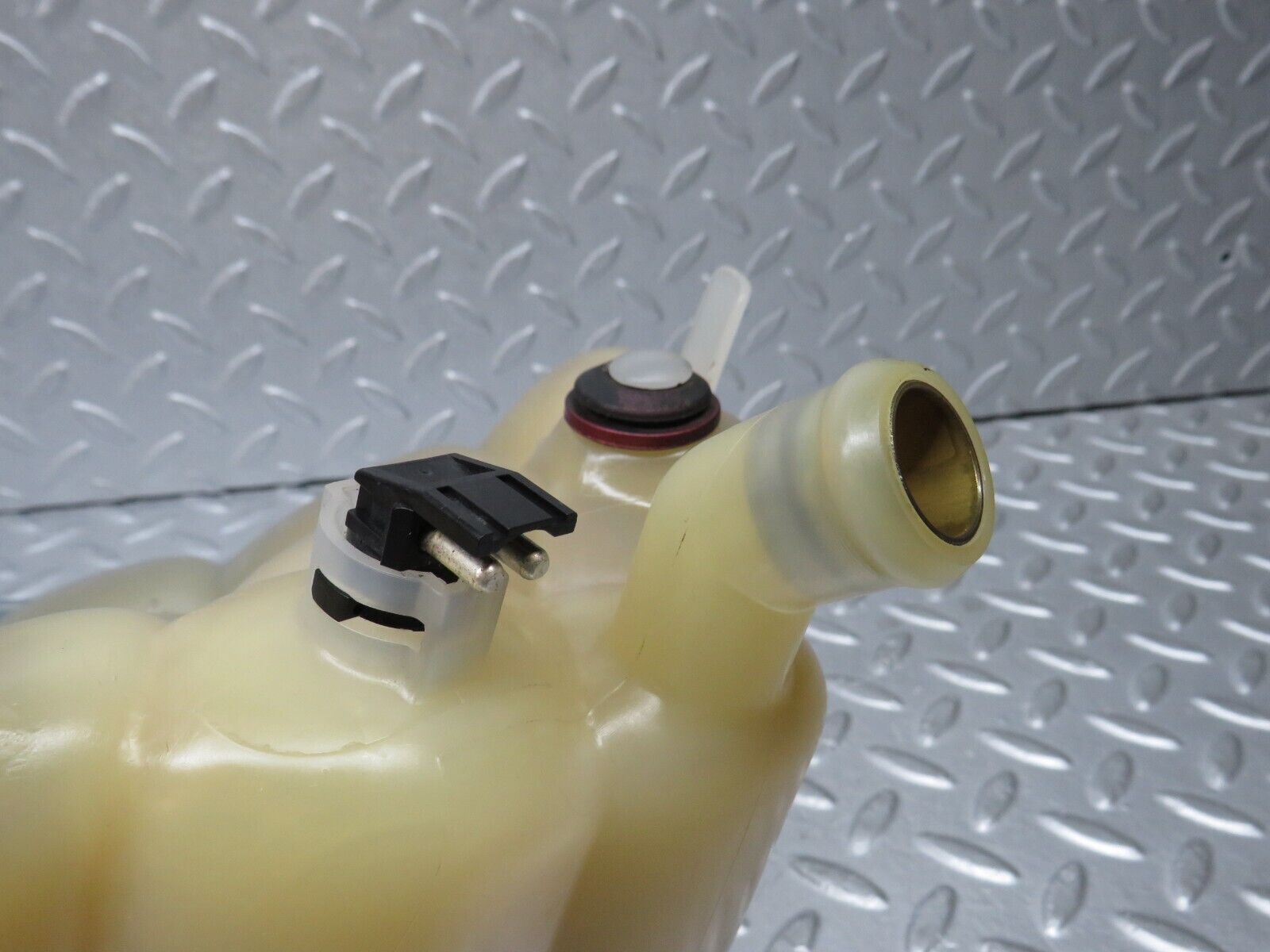 38240 Mercedes-Benz R129 280SL Coupe Coolant Reservoir Tank 1295000549 1295000006